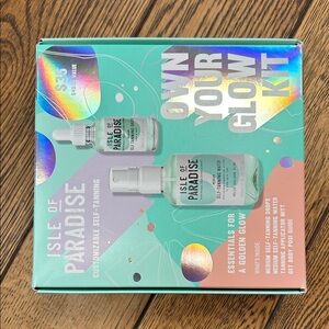 Isle of Paradise Glow Customized Self-Tanning Kit